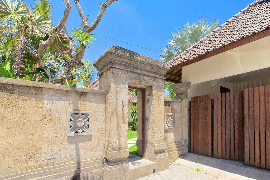 Tropical Oasis, Villa Mimba Sanur Exterior foto